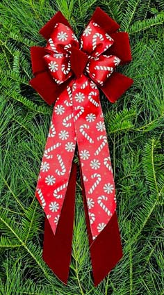 BC63 - Peppermint Candy Red Velvet Combow